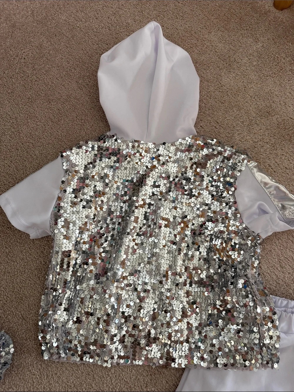 Weissman IC intermediate child approx 8-Silver Sequin Hoodie Set - Kids Costume